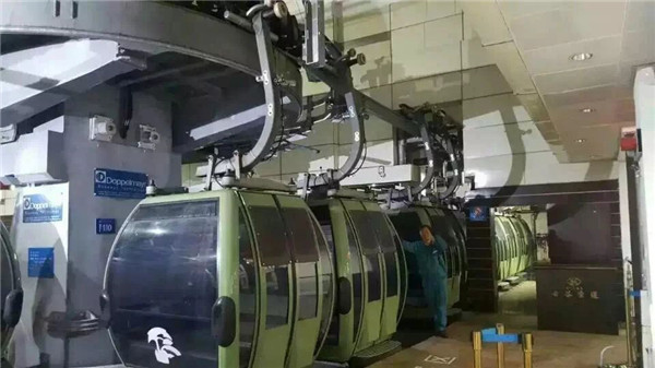 丝瓜视频污日现场